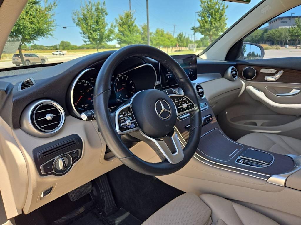 Thumbnail: 2020 Mercedes-Benz GLC - 2