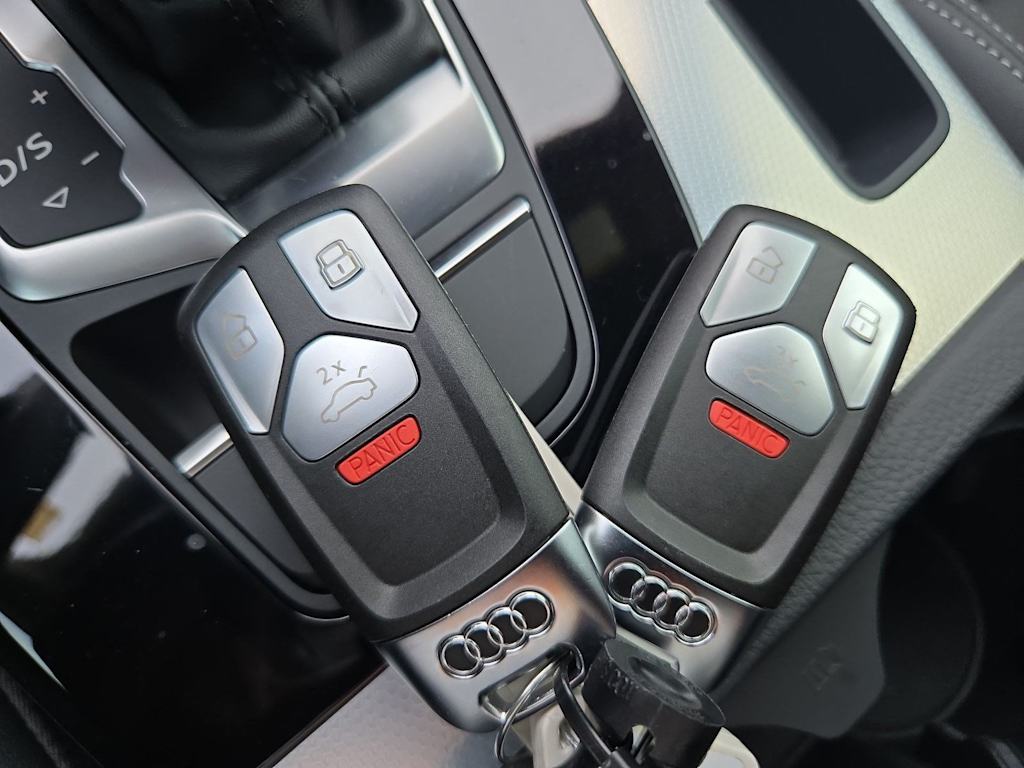 Thumbnail: 2025 Audi Q5 - 36
