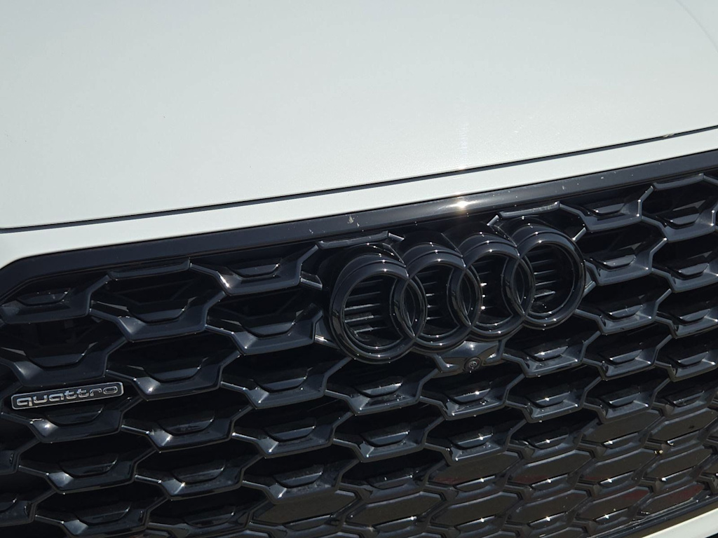 Thumbnail: 2025 Audi Q5 - 21