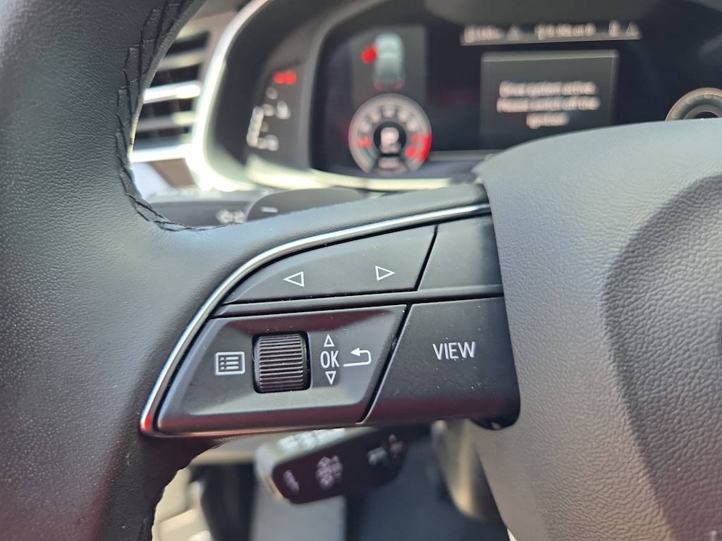Thumbnail: 2023 Audi Q7 - 33