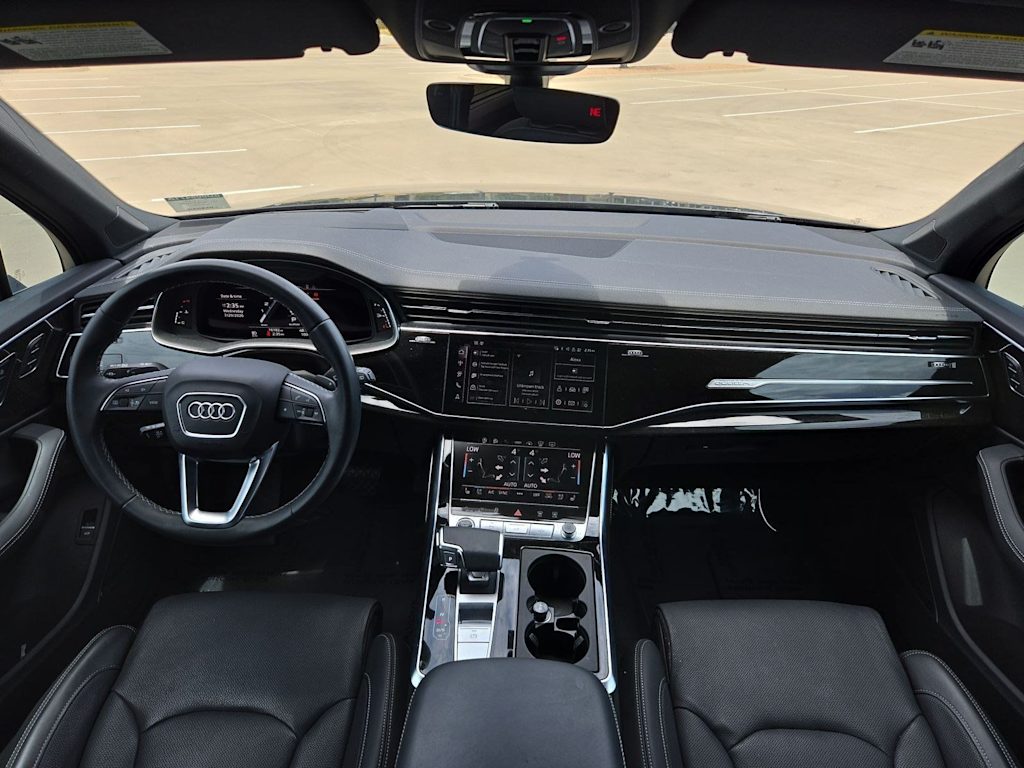 Thumbnail: 2025 Audi Q7 - 9
