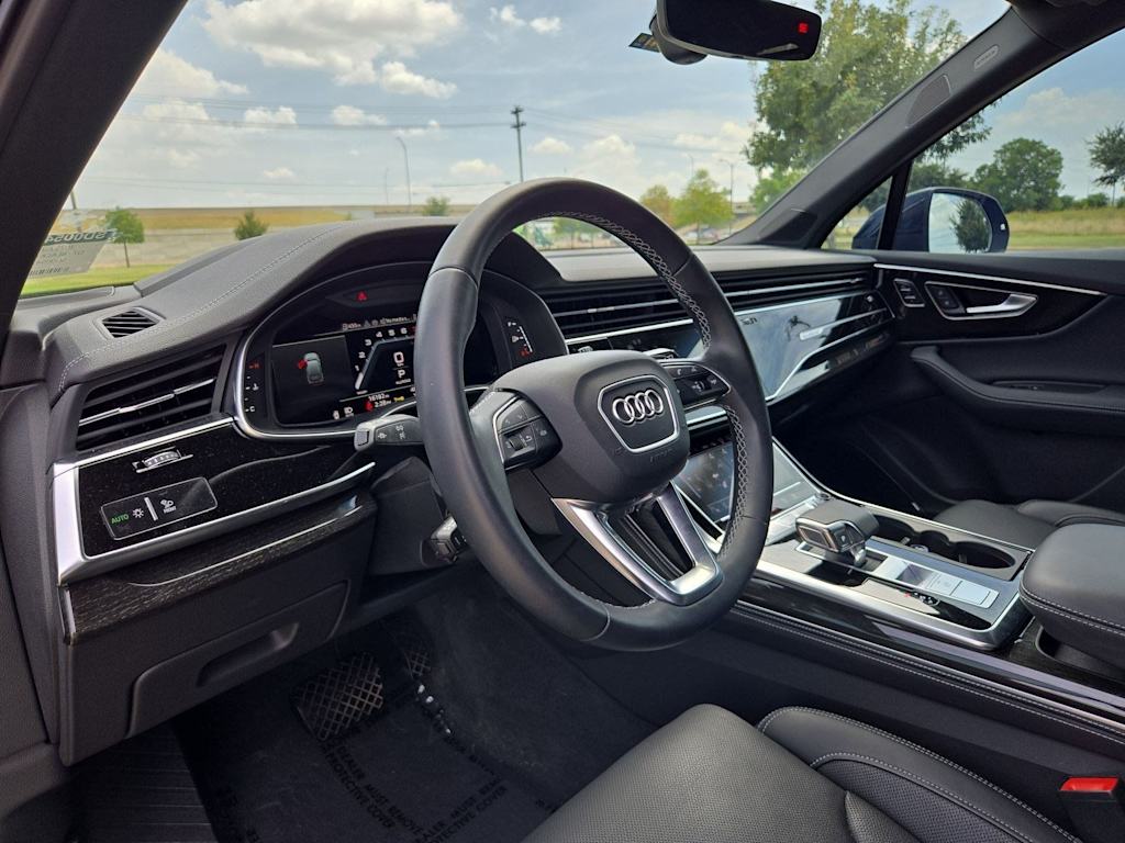 Thumbnail: 2025 Audi Q7 - 2