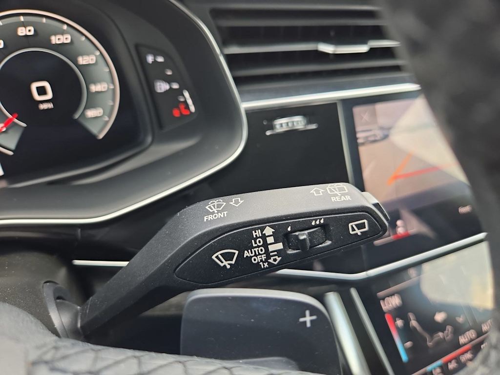 Thumbnail: 2021 Audi Q7 - 15
