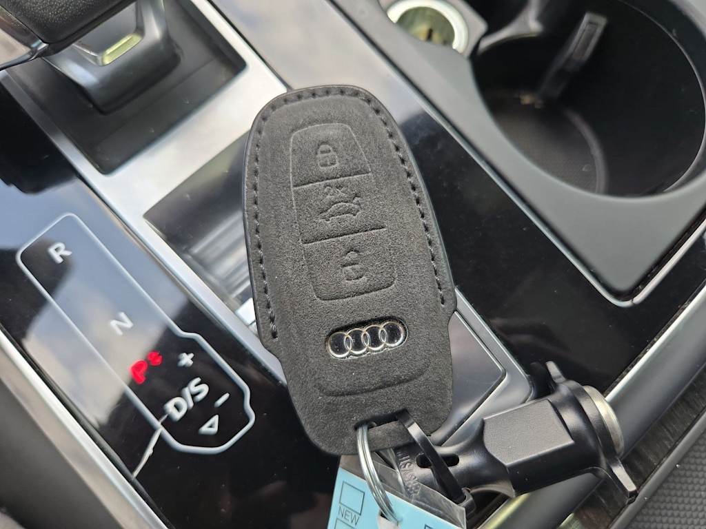 Thumbnail: 2021 Audi Q7 - 36