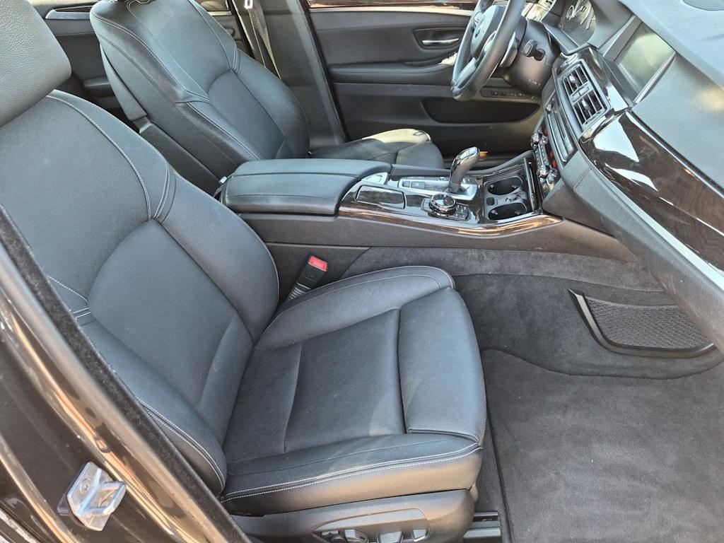Thumbnail: 2014 BMW 5 Series - 11
