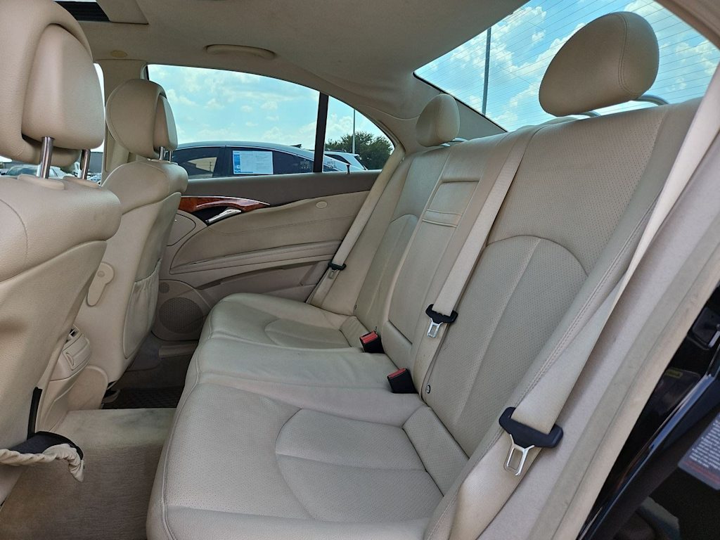 Thumbnail: 2006 Mercedes-Benz E-Class - 26