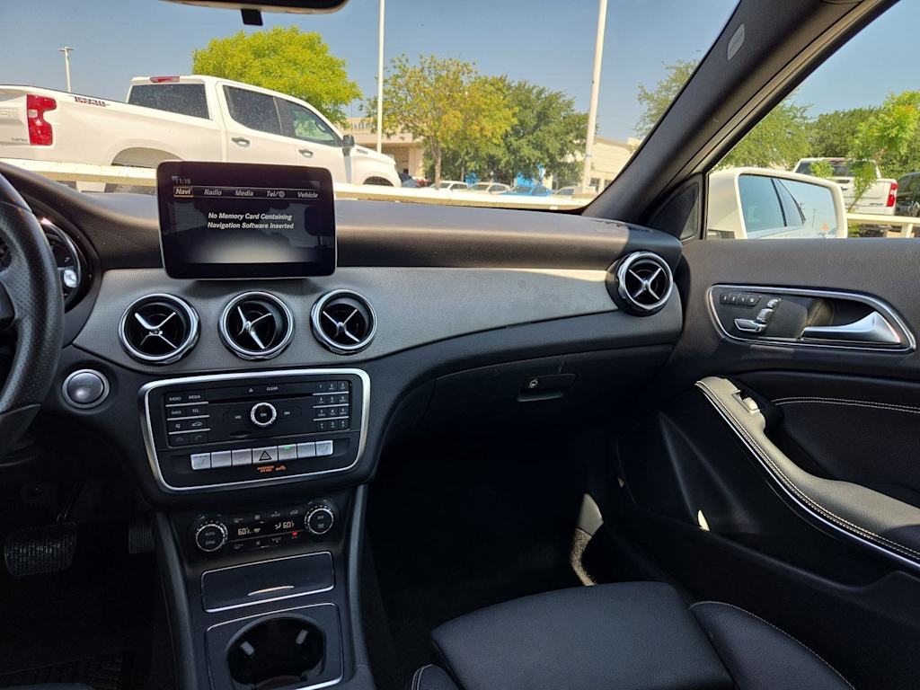 Thumbnail: 2018 Mercedes-Benz GLA - 13