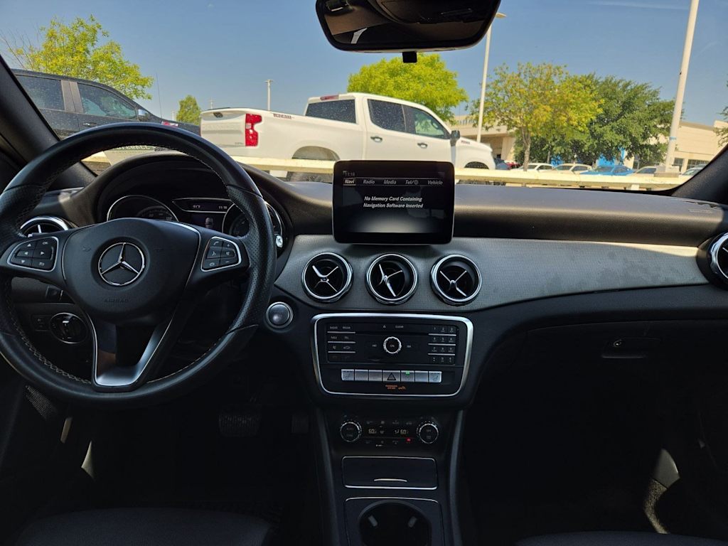 Thumbnail: 2018 Mercedes-Benz GLA - 9
