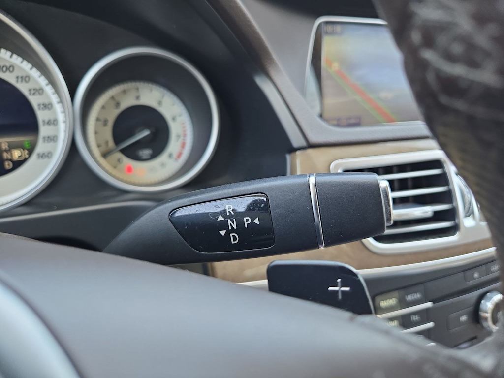 Thumbnail: 2016 Mercedes-Benz E-Class - 15
