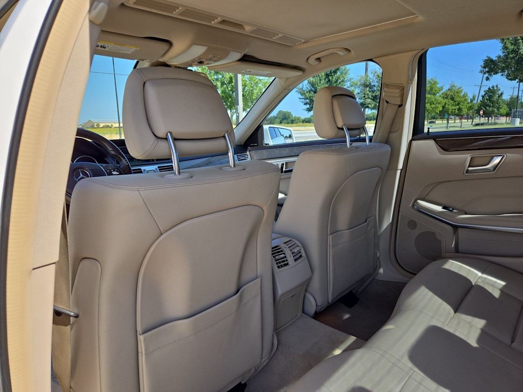 Thumbnail: 2016 Mercedes-Benz E-Class - 12