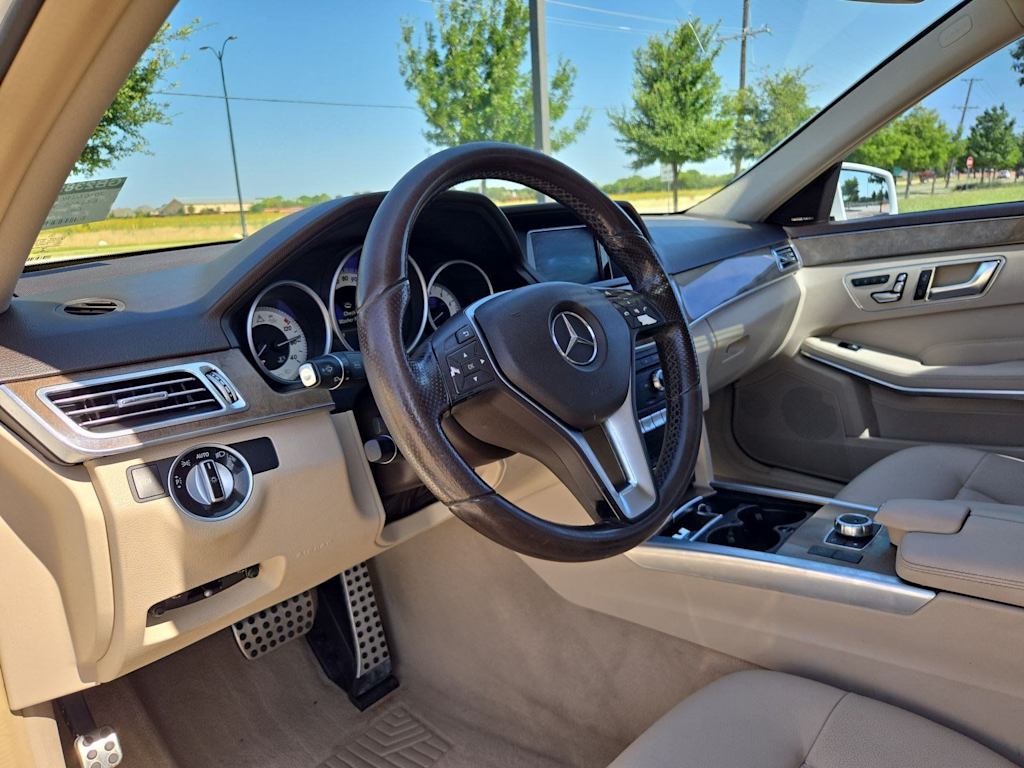 Thumbnail: 2016 Mercedes-Benz E-Class - 2