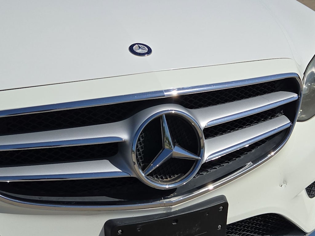 Thumbnail: 2016 Mercedes-Benz E-Class - 7