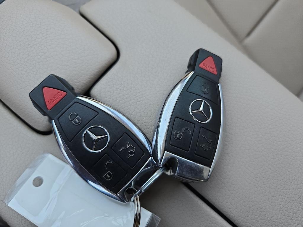 Thumbnail: 2016 Mercedes-Benz E-Class - 17