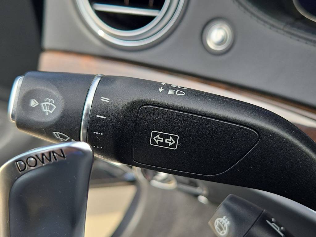 Thumbnail: 2018 Mercedes-Benz S-Class - 31