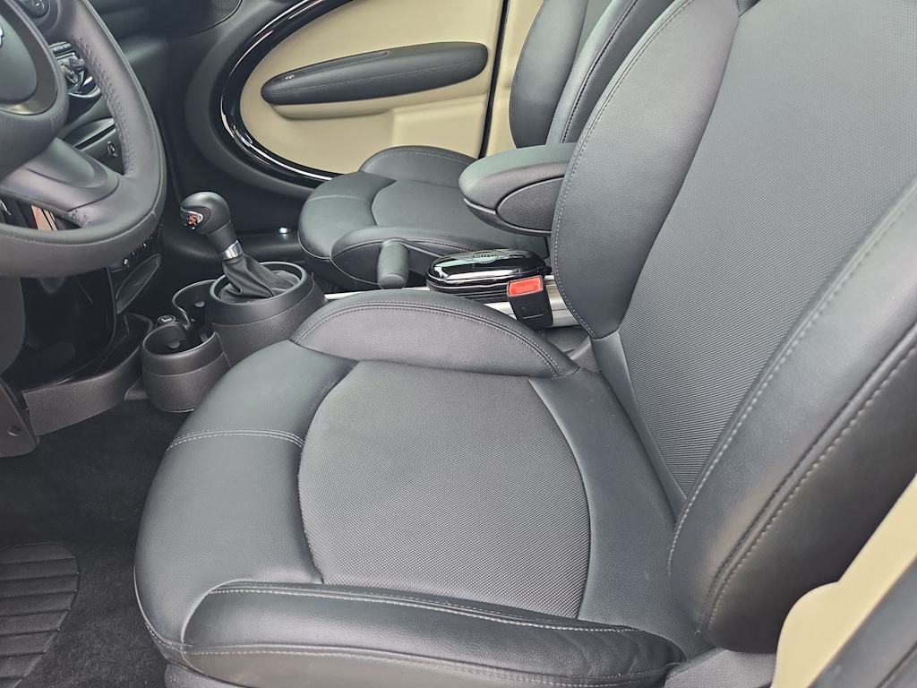 Thumbnail: 2014 MINI Cooper Countryman - 10