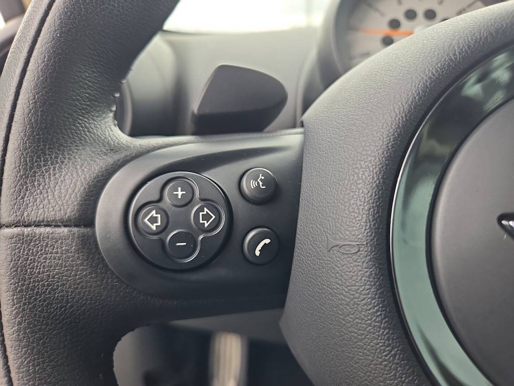 Thumbnail: 2014 MINI Cooper Countryman - 27