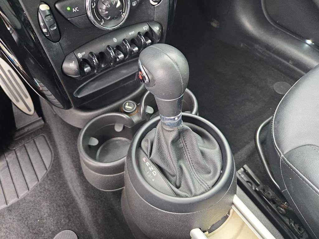 Thumbnail: 2014 MINI Cooper Countryman - 15