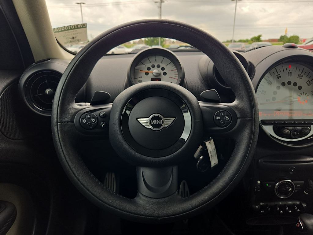 Thumbnail: 2014 MINI Cooper Countryman - 13