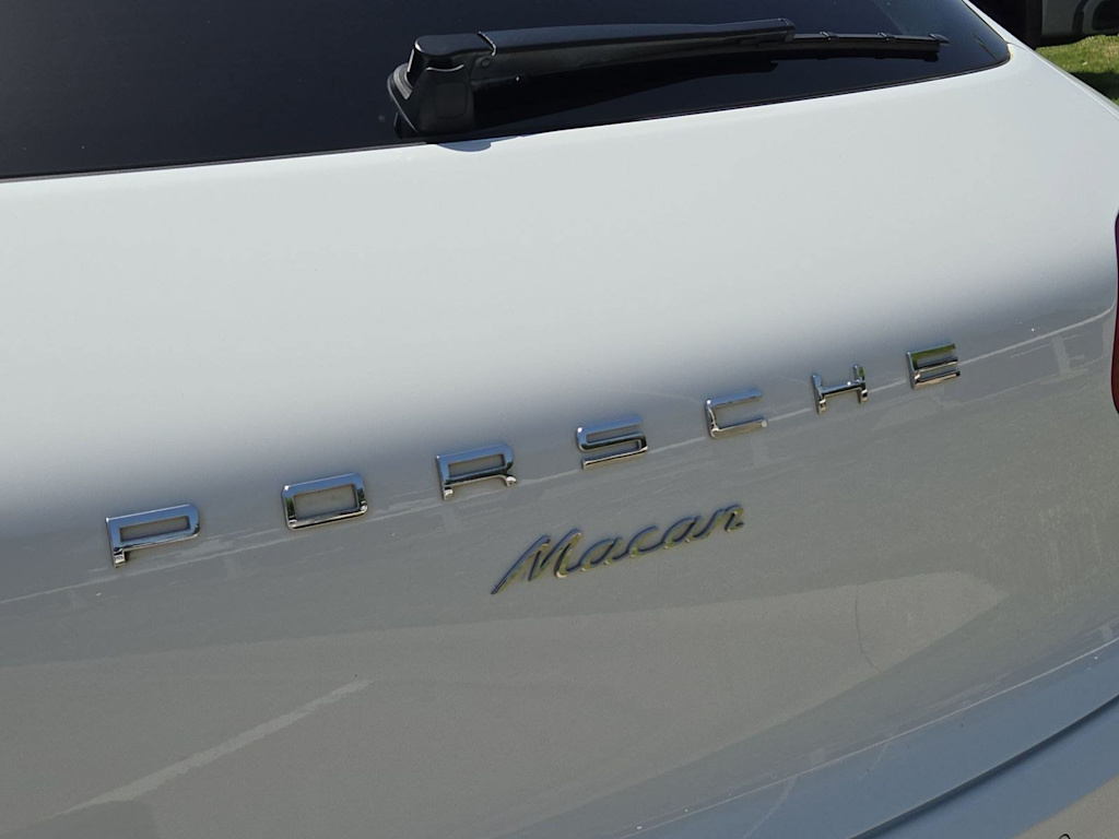 Thumbnail: 2018 Porsche Macan - 24