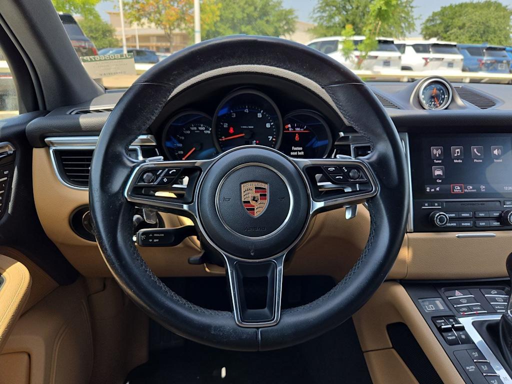 Thumbnail: 2018 Porsche Macan - 13