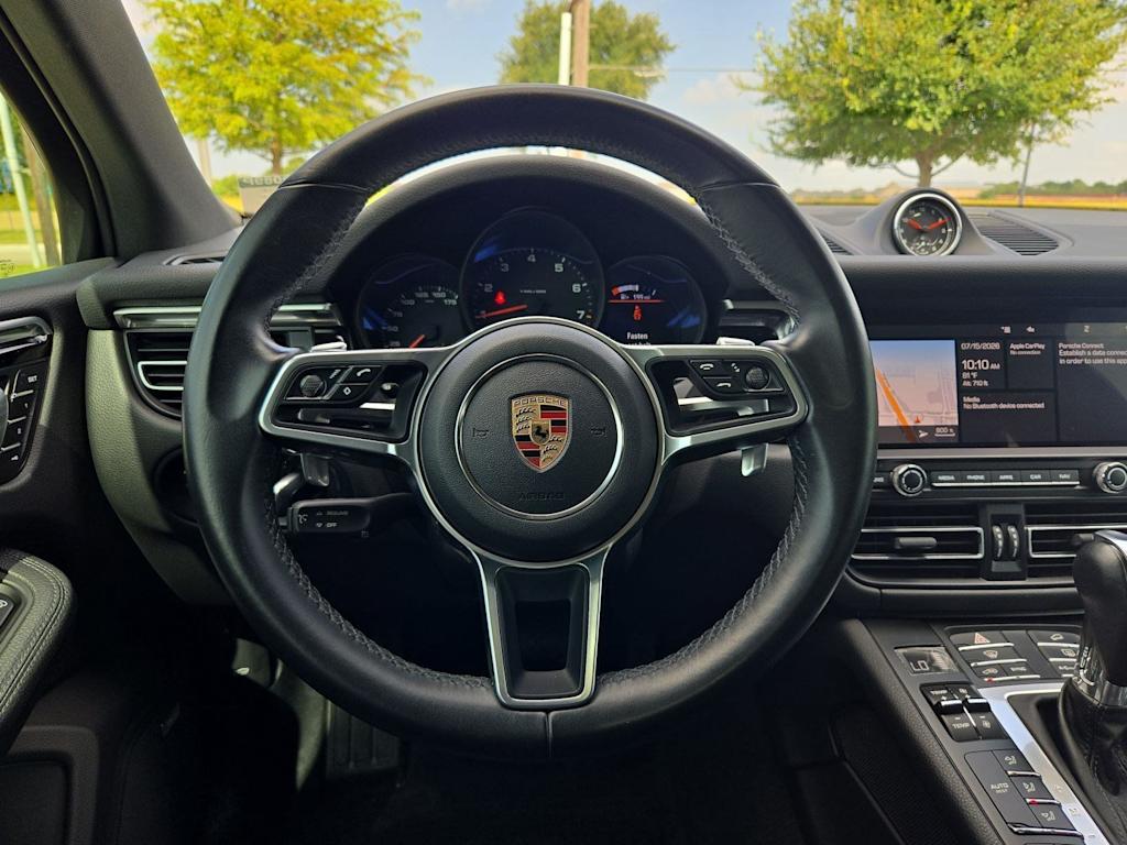 Thumbnail: 2020 Porsche Macan - 13
