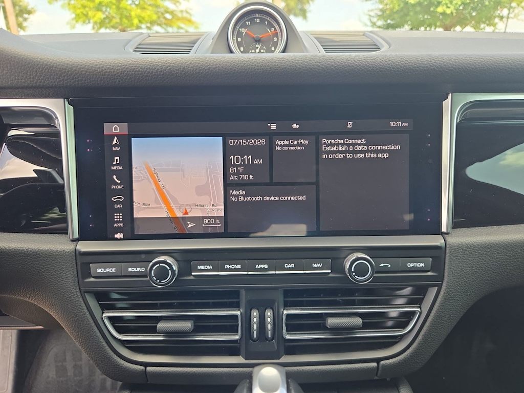 Thumbnail: 2020 Porsche Macan - 15