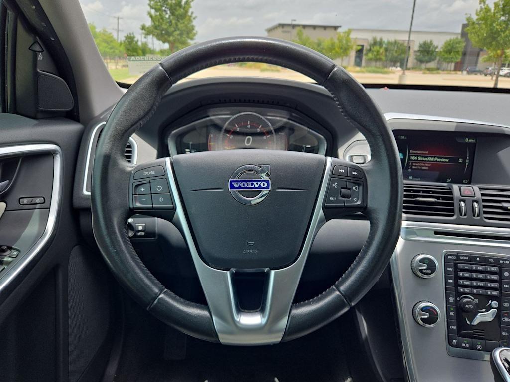 Thumbnail: 2017 Volvo XC60 - 13