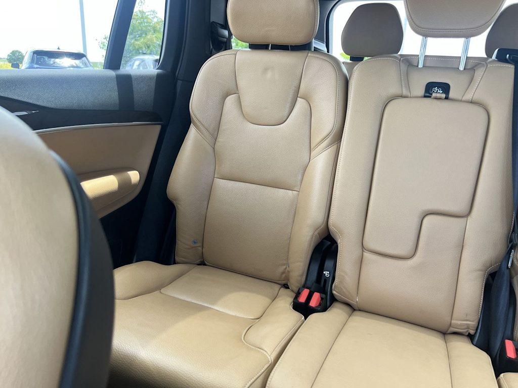Thumbnail: 2019 Volvo XC90 - 22
