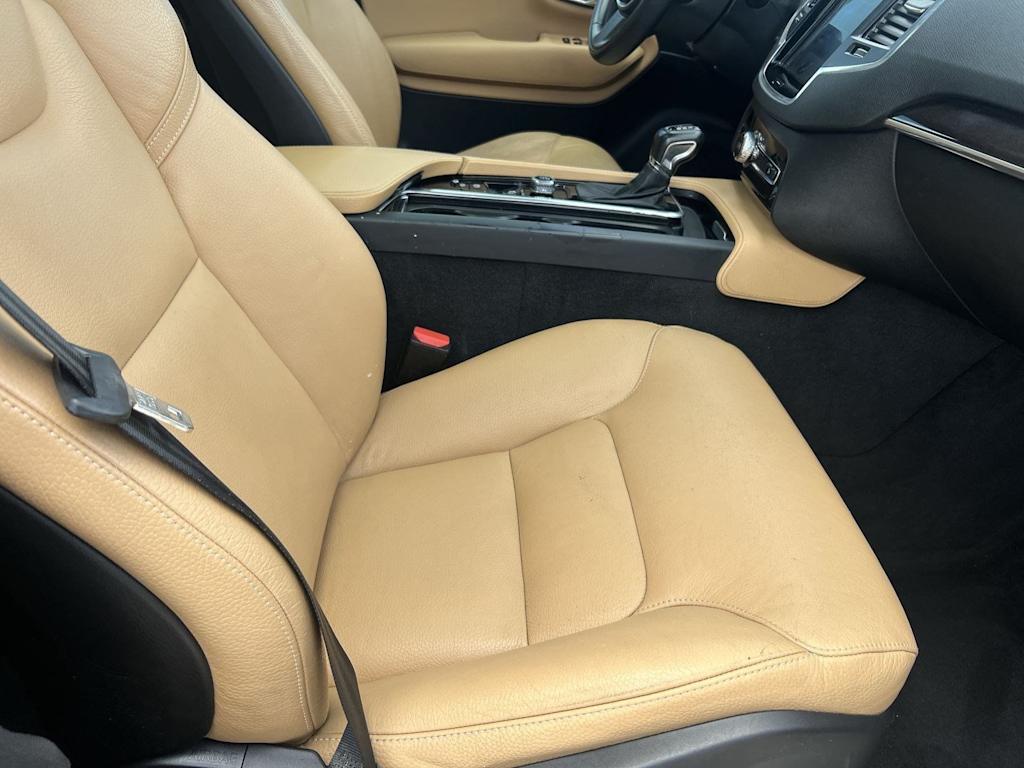 Thumbnail: 2019 Volvo XC90 - 12