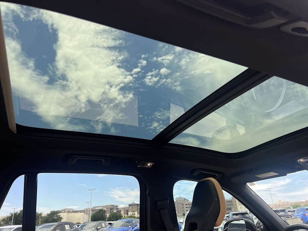 Thumbnail: 2019 Volvo XC90 - 32