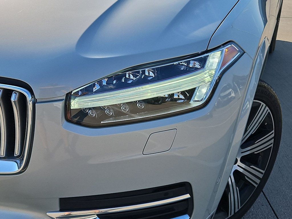 Thumbnail: 2020 Volvo XC90 - 23