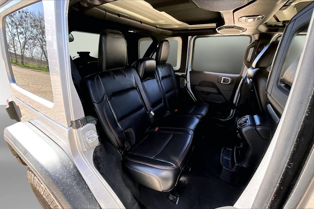 Thumbnail: 2020 Jeep Wrangler - 27