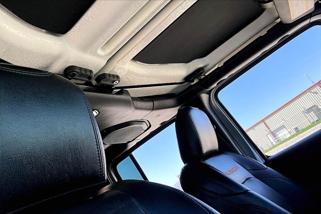 Thumbnail: 2020 Jeep Wrangler - 18