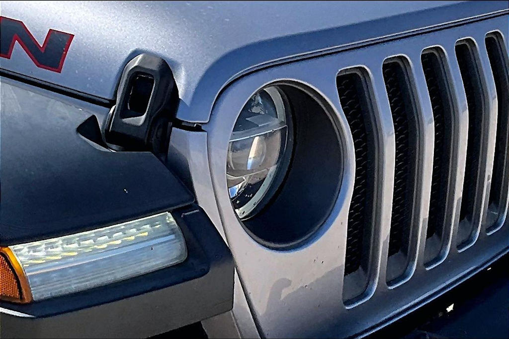 Thumbnail: 2020 Jeep Wrangler - 29