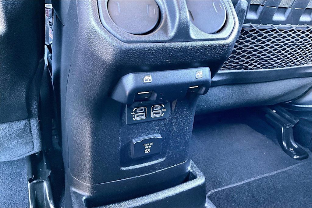 Thumbnail: 2020 Jeep Wrangler - 23