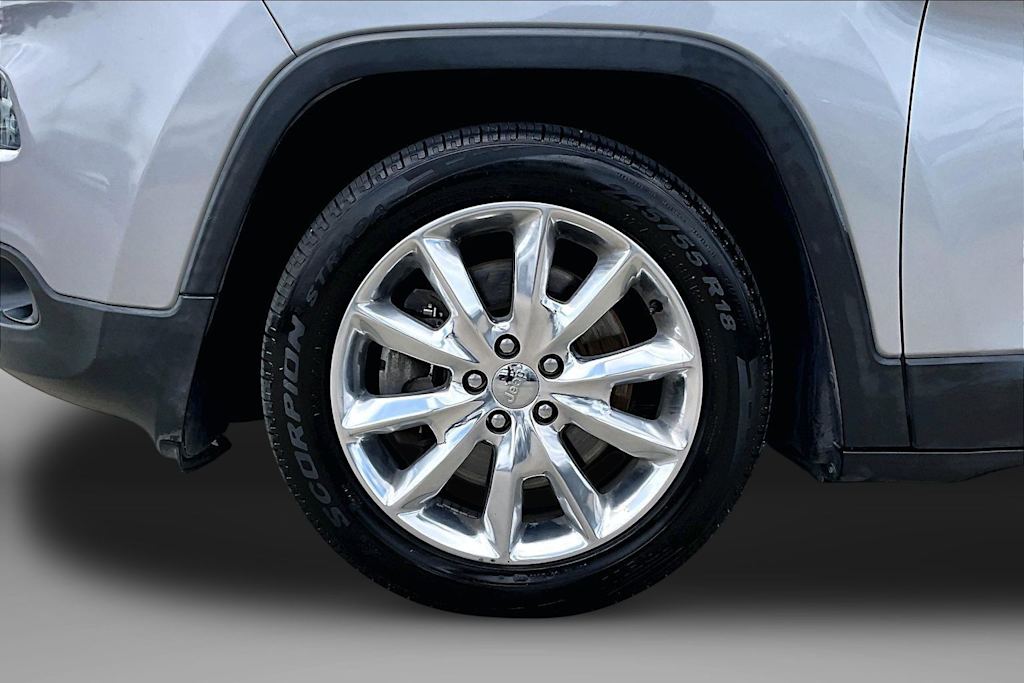 Thumbnail: 2015 Jeep Cherokee - 7