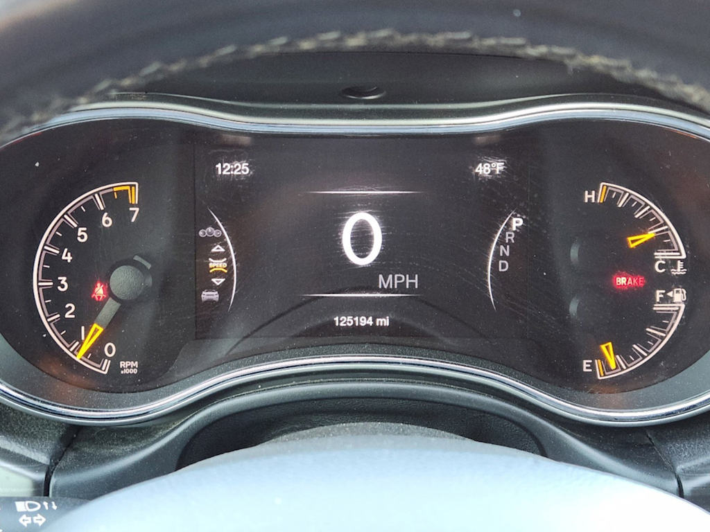 2019 Jeep Grand Cherokee Laredo 17