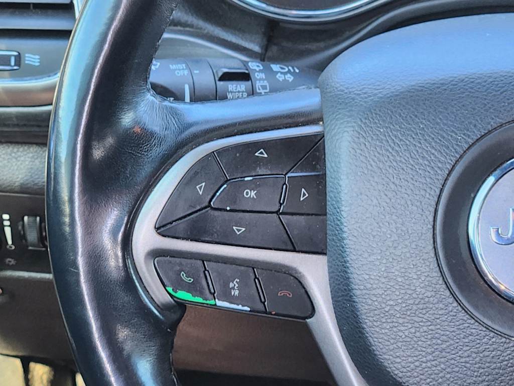 2019 Jeep Grand Cherokee Laredo 30