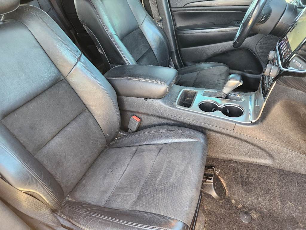 2019 Jeep Grand Cherokee Laredo 12