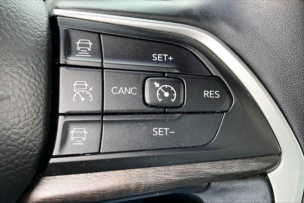 Thumbnail: 2021 Jeep Grand Cherokee L - 22