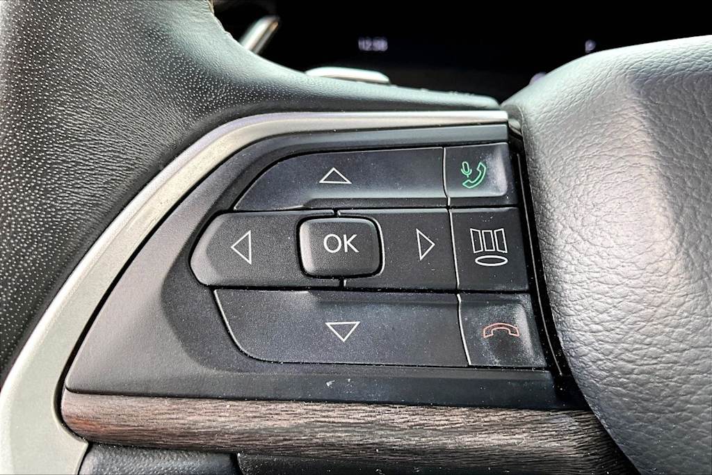 Thumbnail: 2021 Jeep Grand Cherokee L - 21