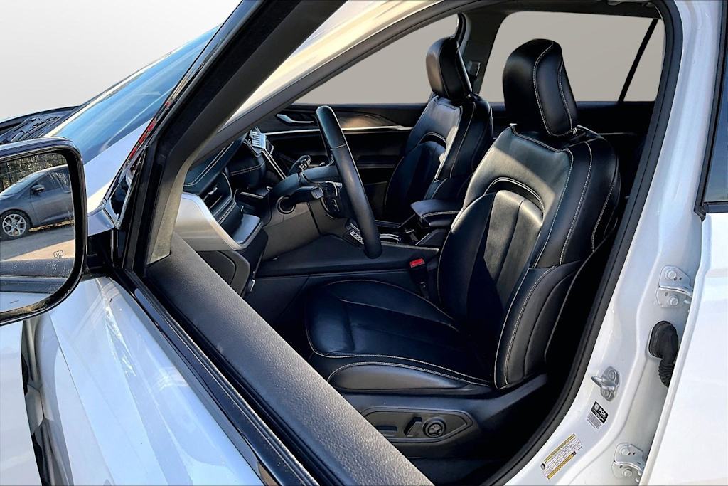 Thumbnail: 2022 Jeep Grand Cherokee L - 27