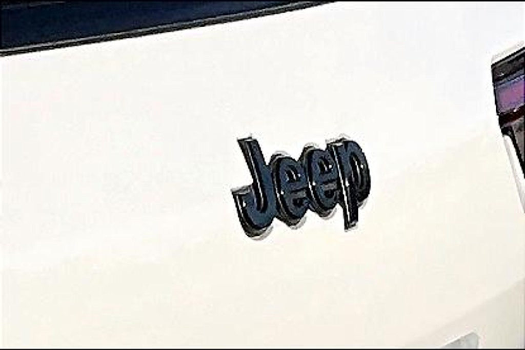 Thumbnail: 2022 Jeep Grand Cherokee L - 6