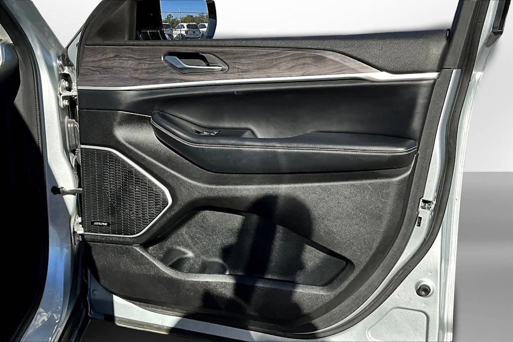 Thumbnail: 2021 Jeep Grand Cherokee L - 22