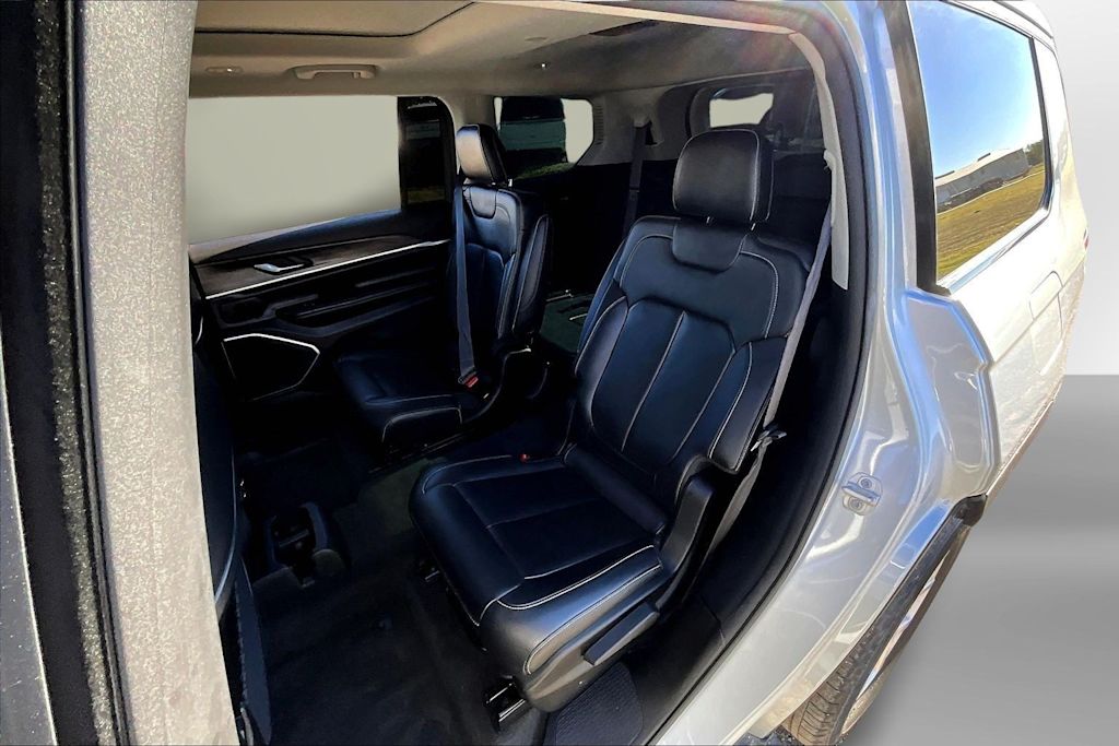 Thumbnail: 2021 Jeep Grand Cherokee L - 27