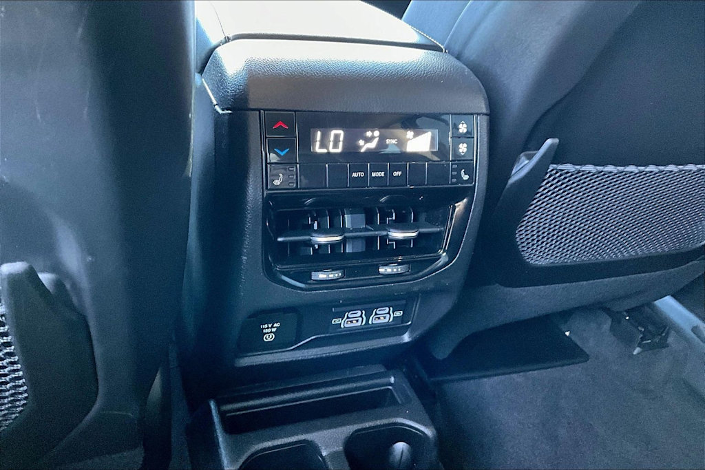 Thumbnail: 2021 Jeep Grand Cherokee L - 26