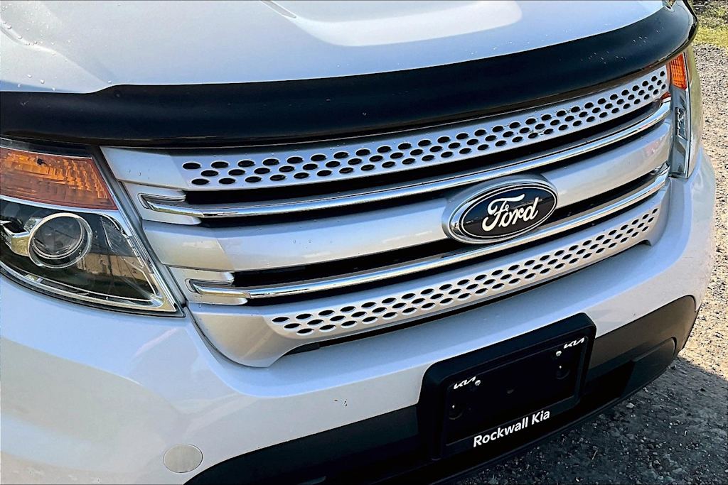 Thumbnail: 2013 Ford Explorer - 30