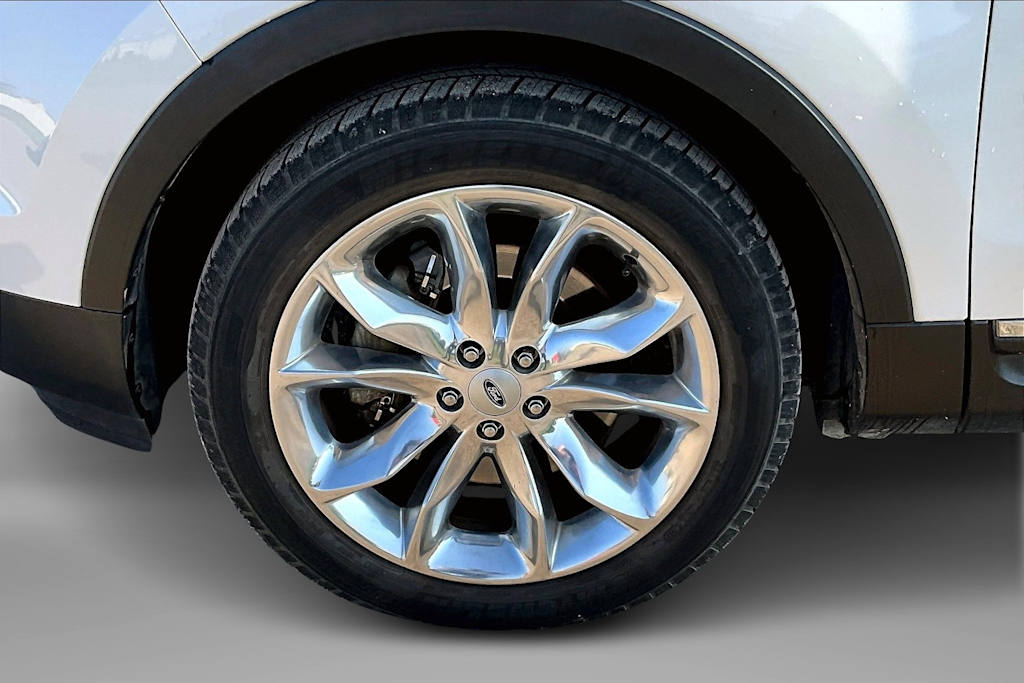 Thumbnail: 2013 Ford Explorer - 6
