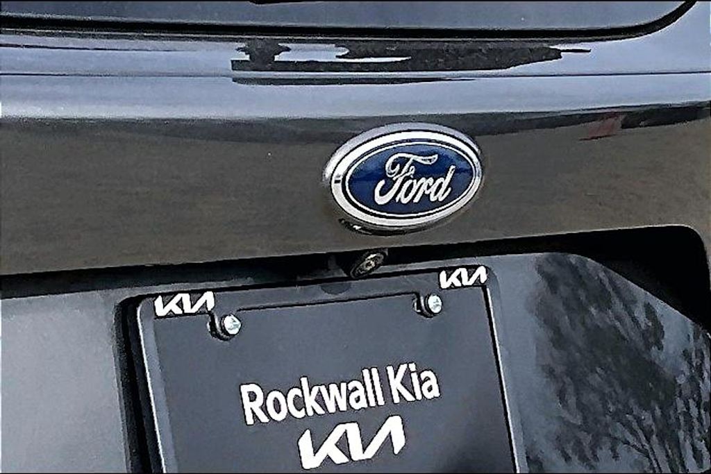 Thumbnail: 2019 Ford Escape - 6