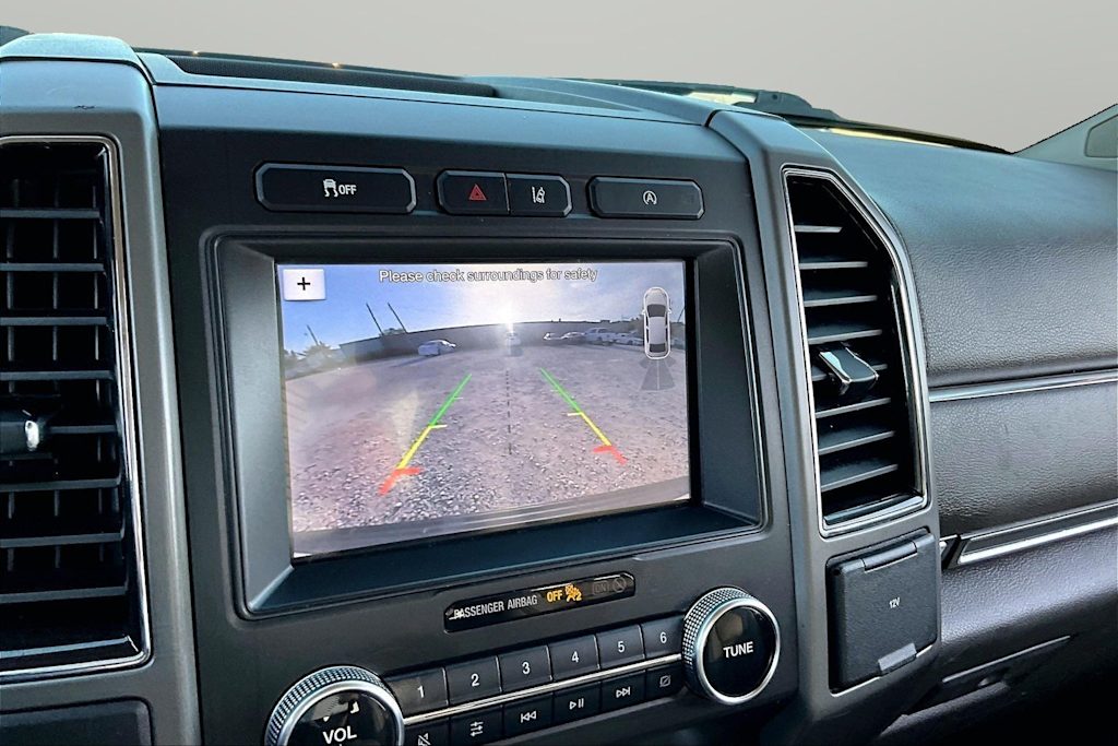 Thumbnail: 2019 Ford Expedition - 23